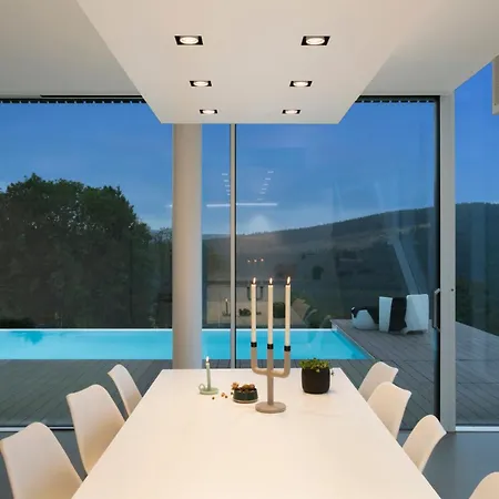 Staveleau Villa